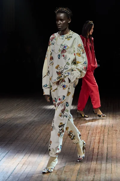 Look 8